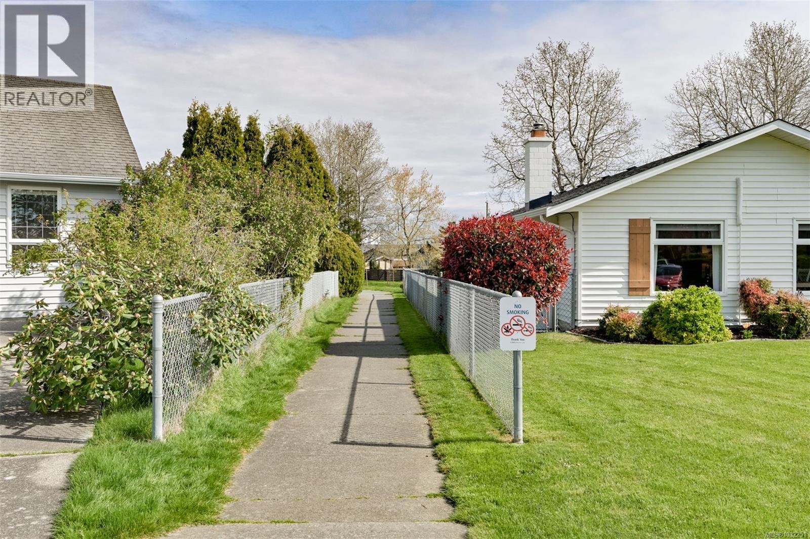 2114 REDWING PL - 47