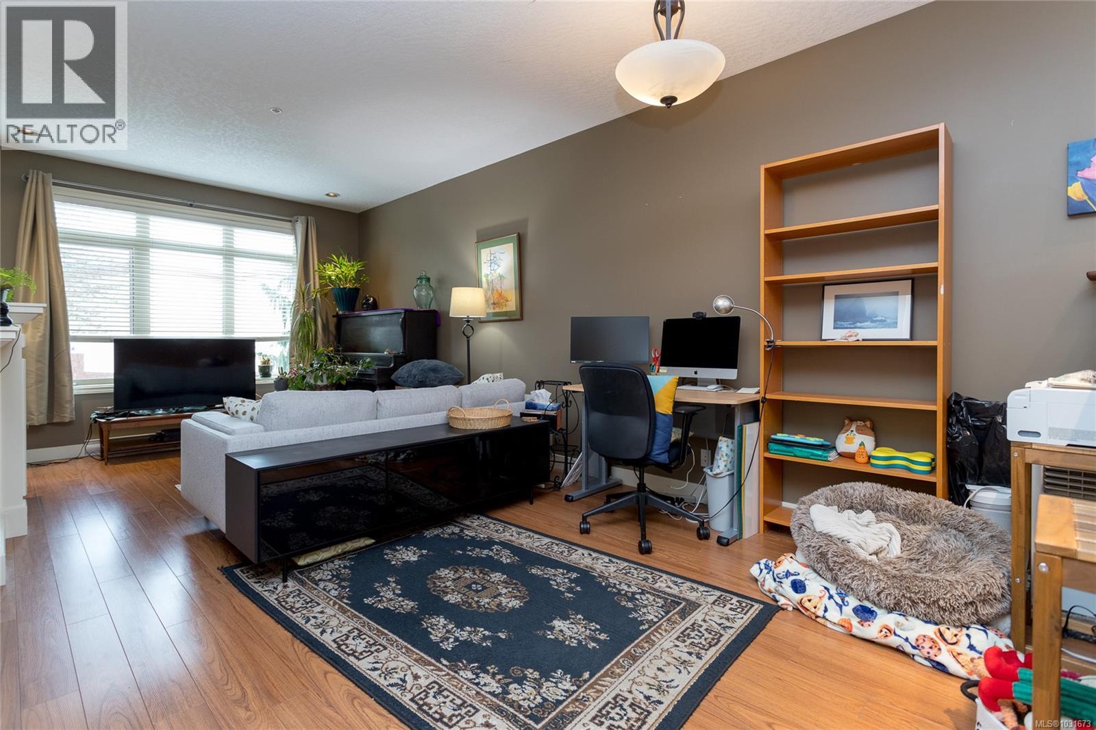 #415 623 TREANOR AVE - 15