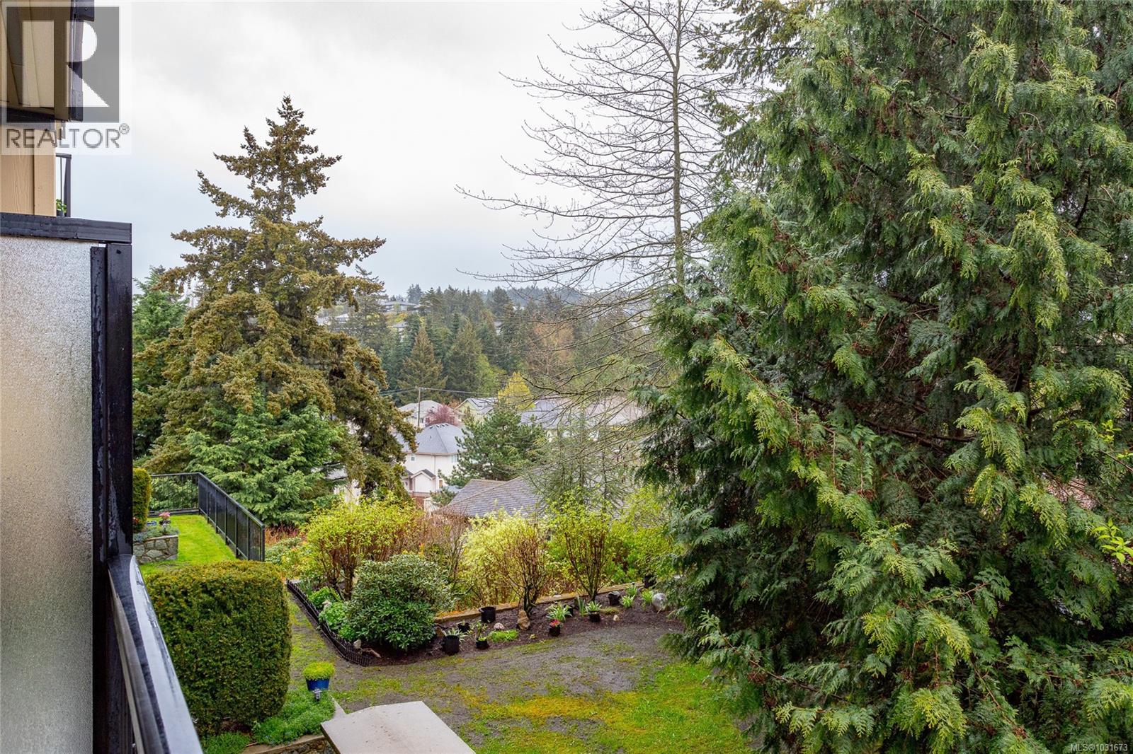 #415 623 TREANOR AVE - 27