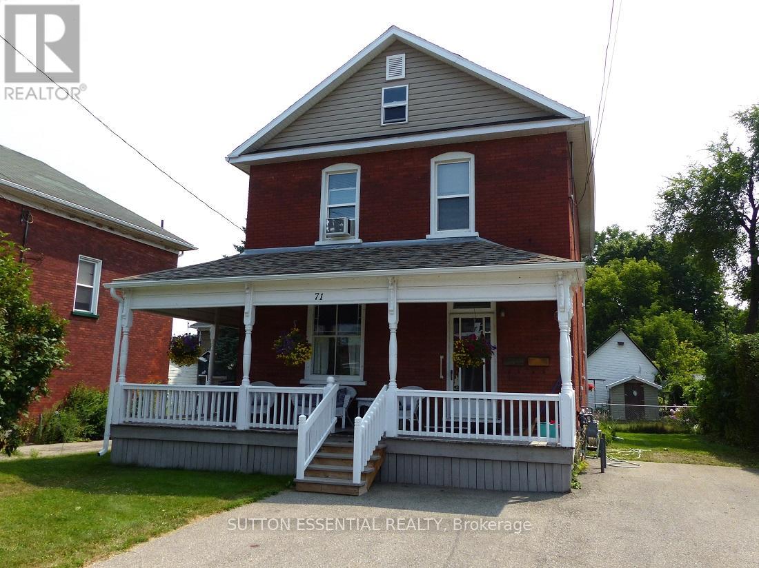 71 RUSSELL STREET E - 1