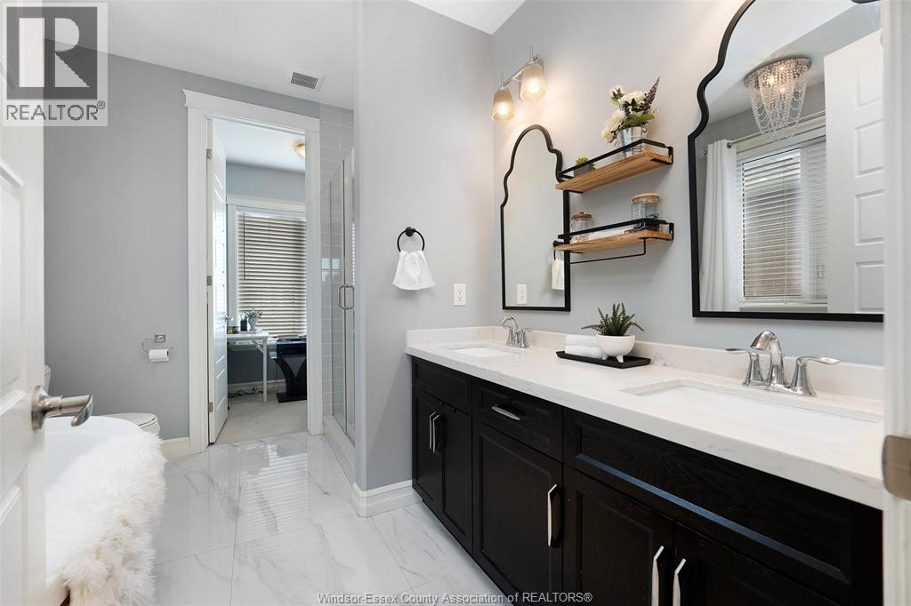 139 Blue Jay CRESCENT - 29