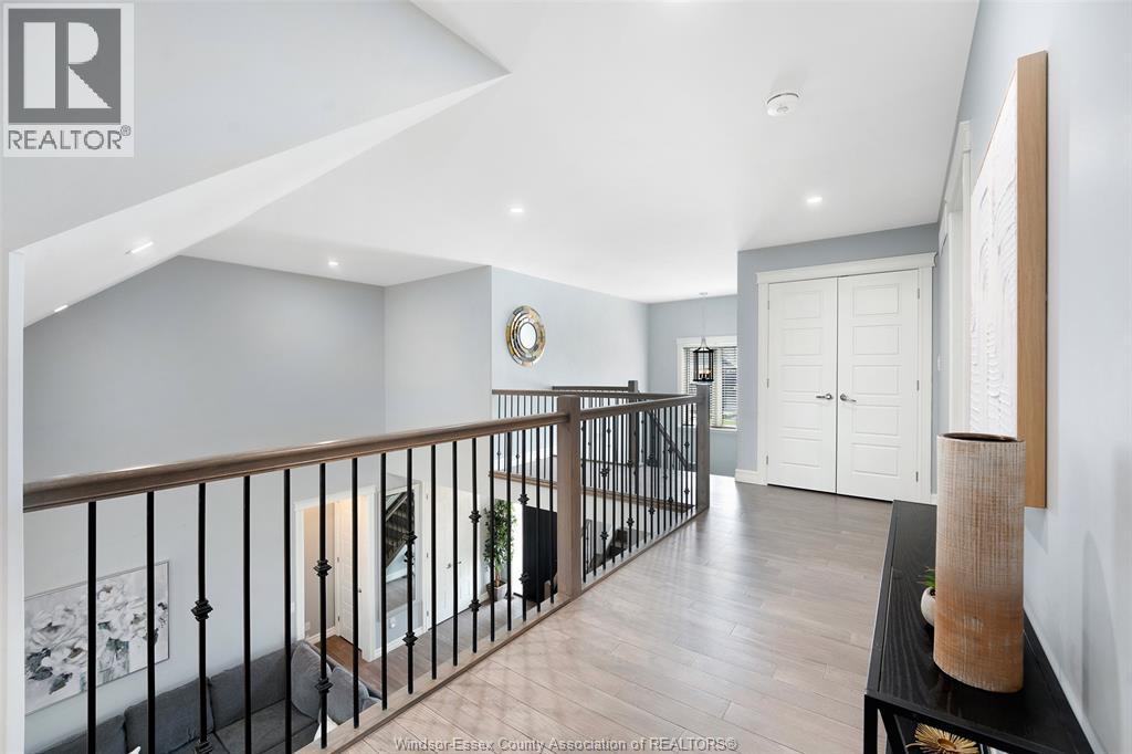 139 Blue Jay CRESCENT - 34