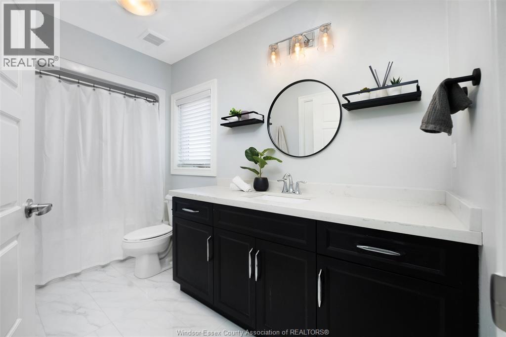 139 Blue Jay CRESCENT - 38