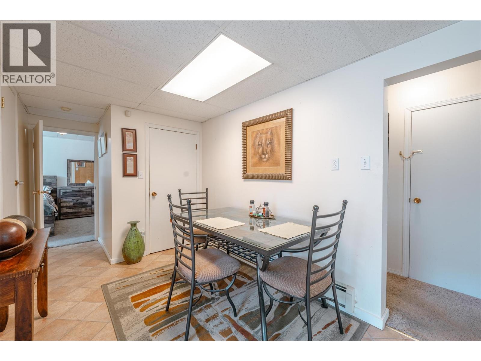 1956 AIRPORT WAY - 14