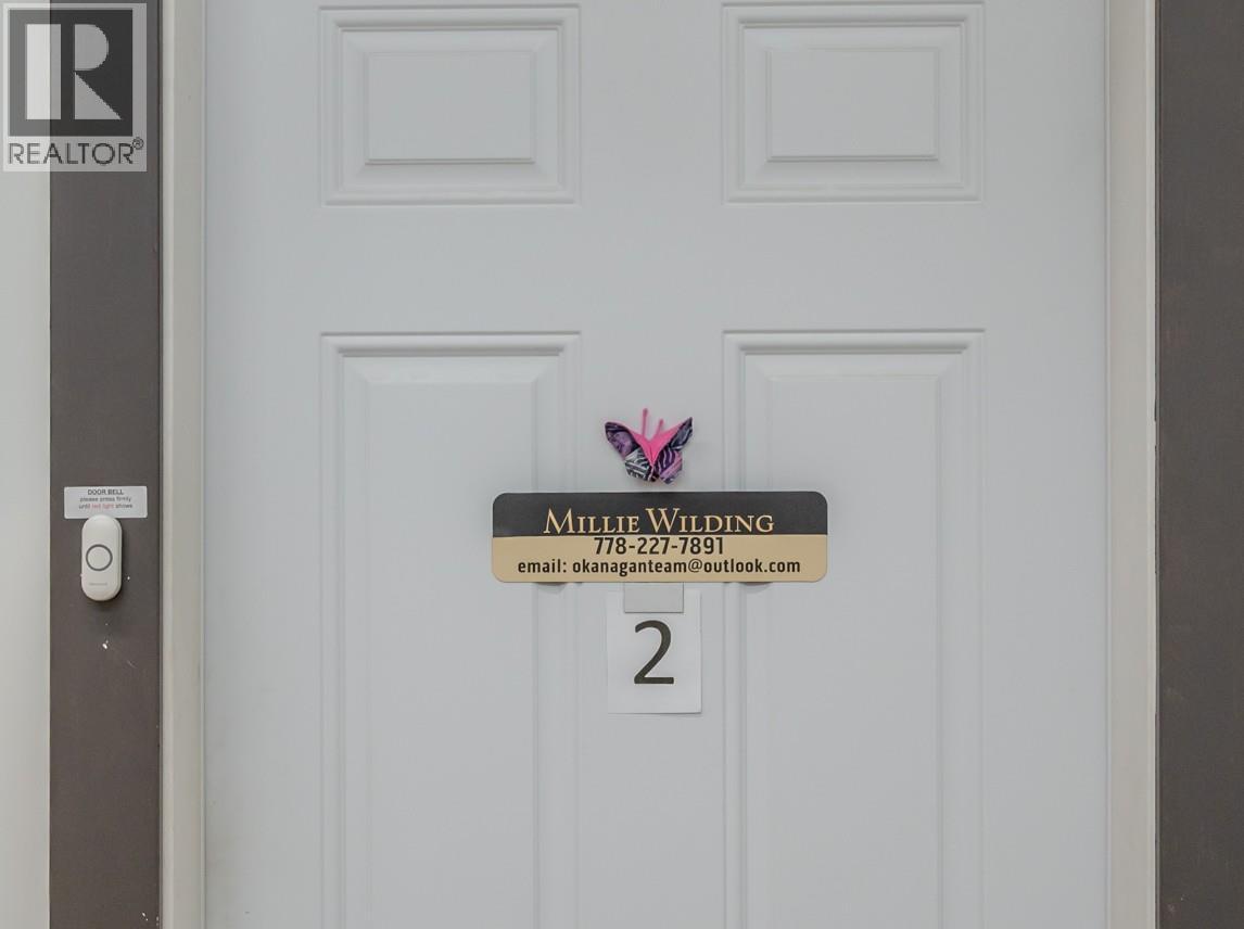 6222 Main Street, Oliver