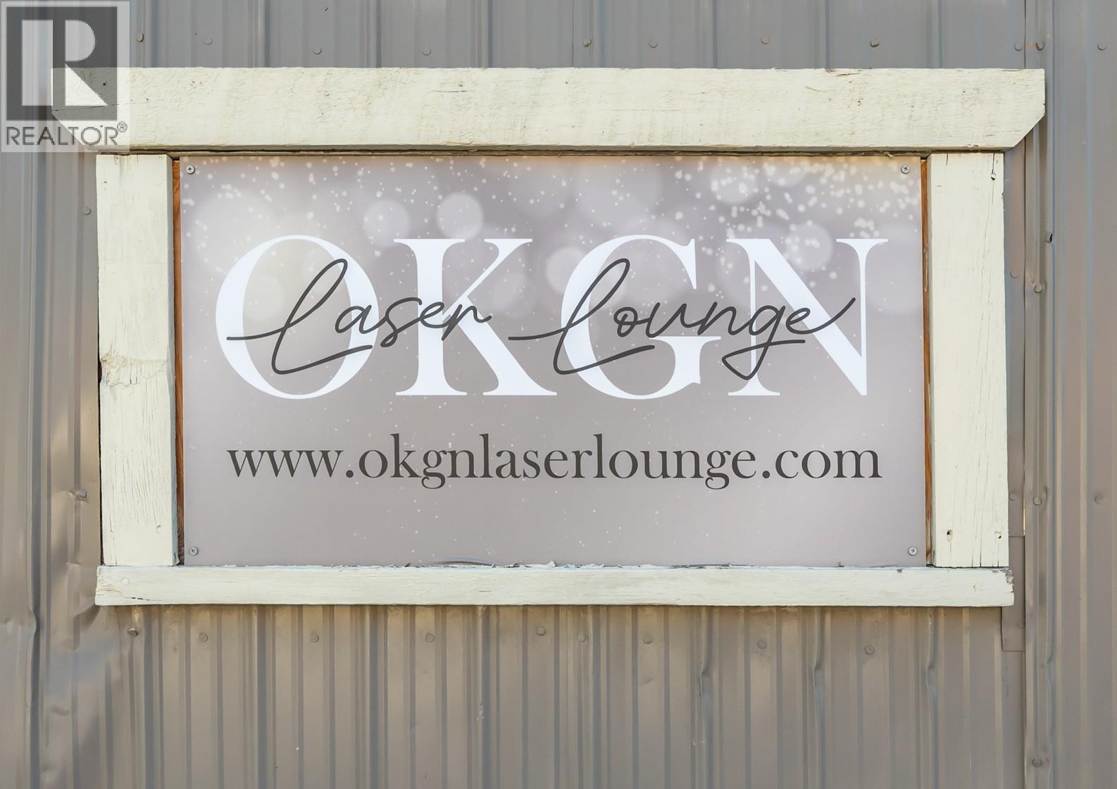 6222 Main Street, Oliver