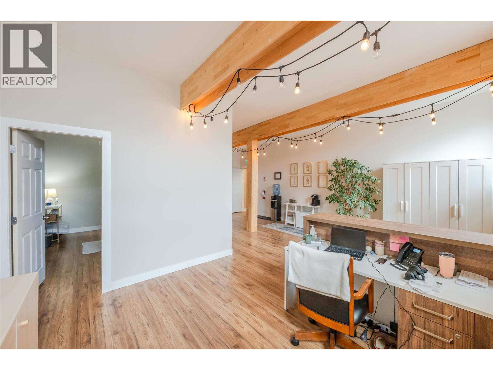 6222 Main Street, Oliver