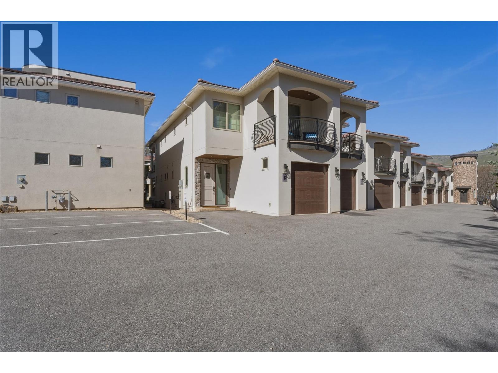 #8 7373 BROOKS LANE - 4