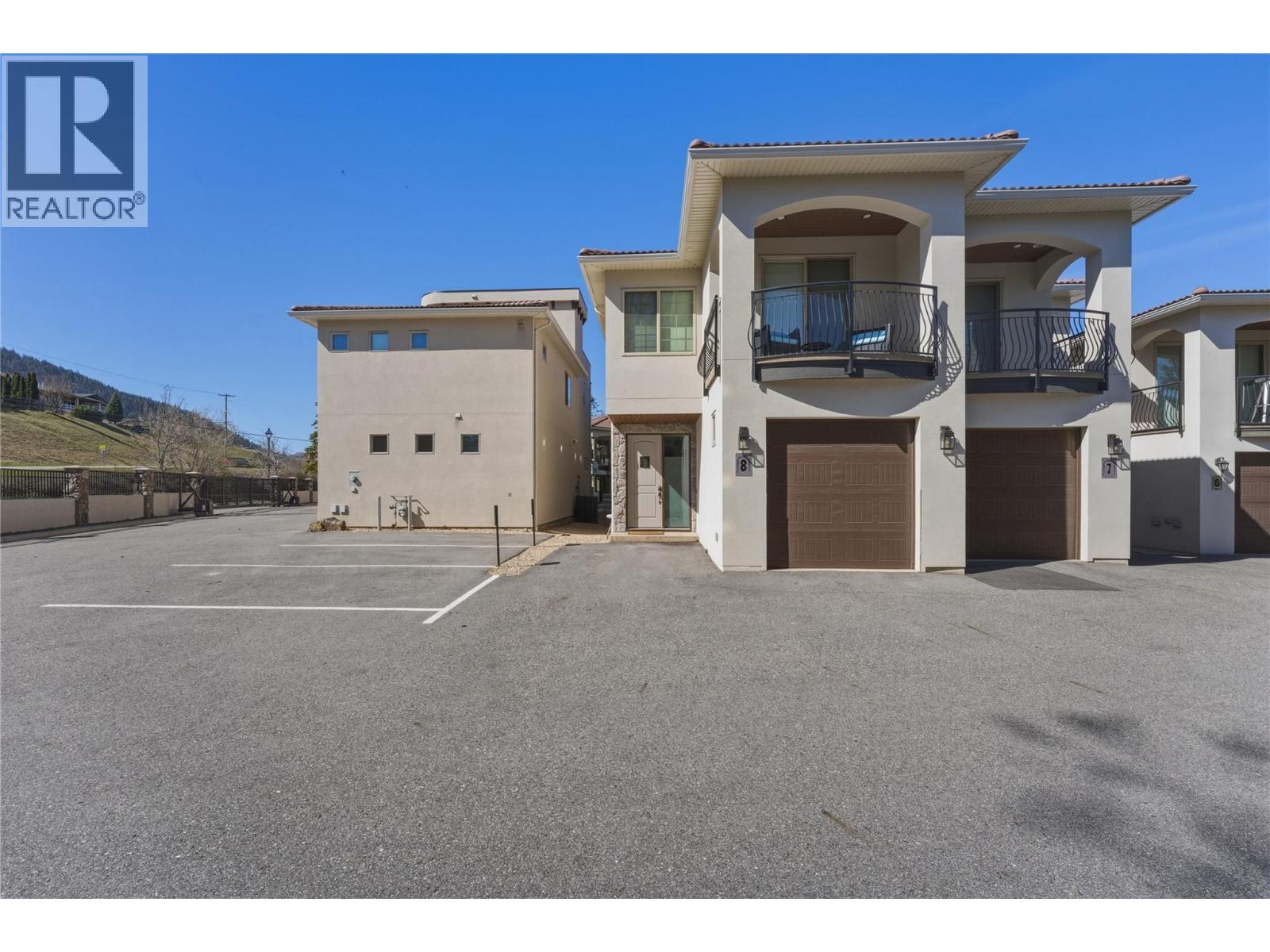 #8 7373 BROOKS LANE - 5