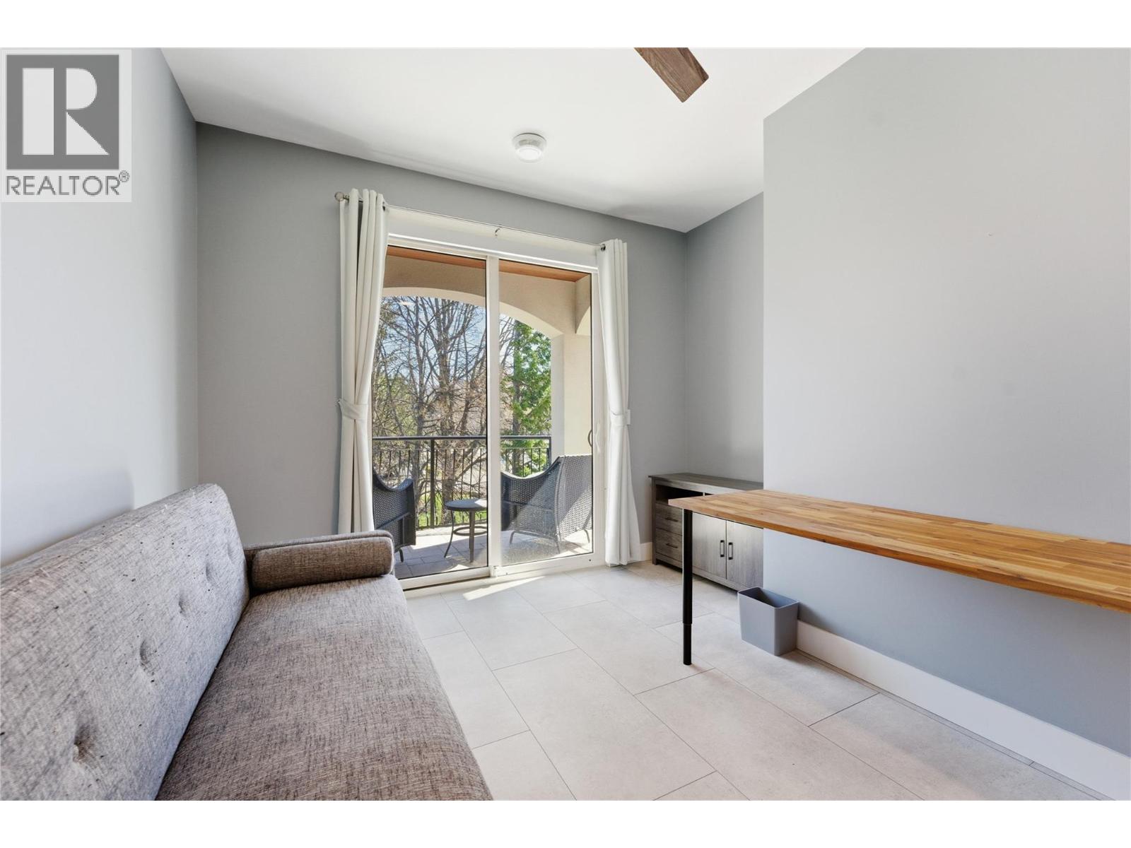 #8 7373 BROOKS LANE - 24