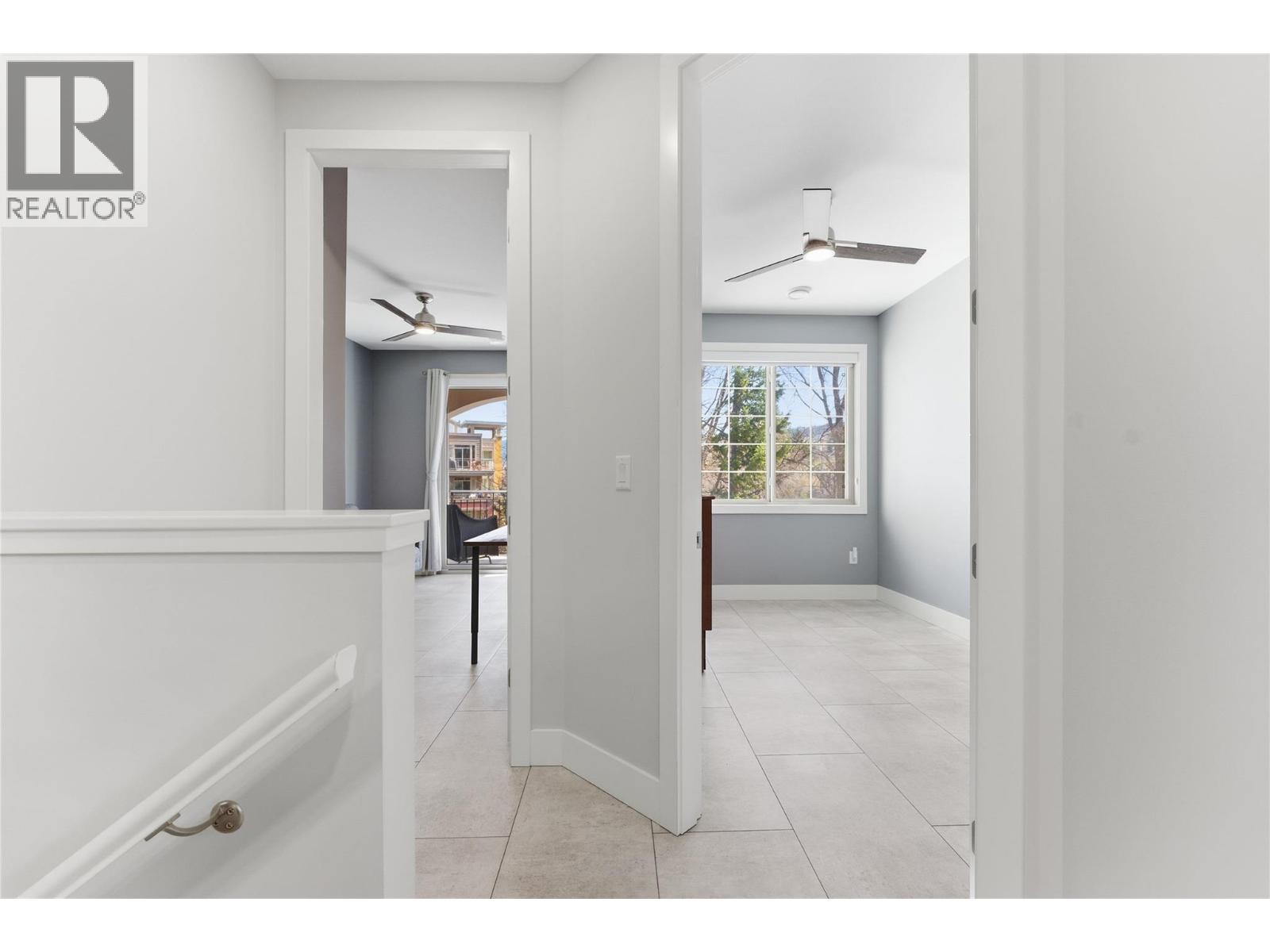 #8 7373 BROOKS LANE - 22