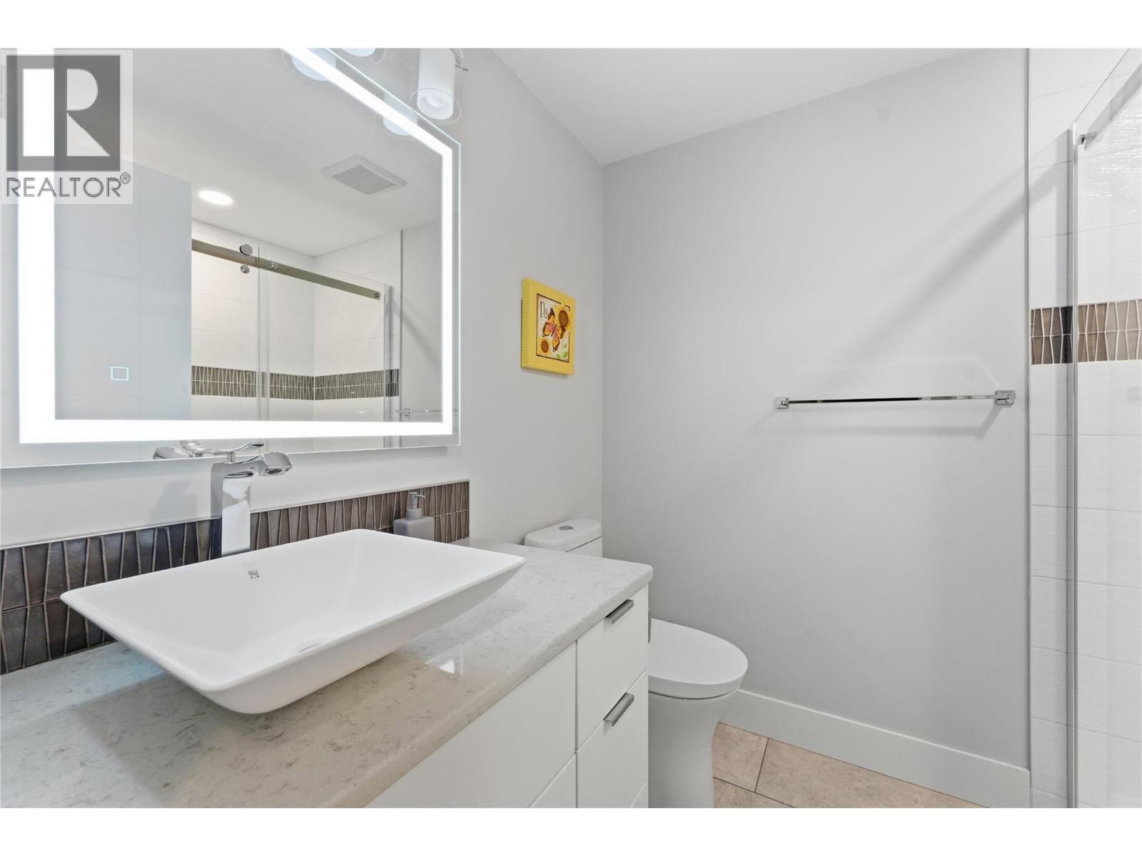 #8 7373 BROOKS LANE - 44