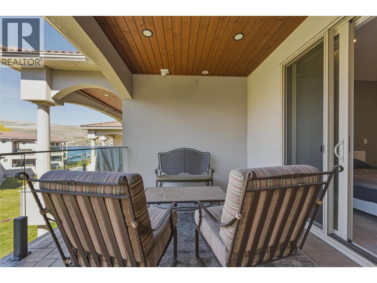 #8 7373 BROOKS LANE - 40