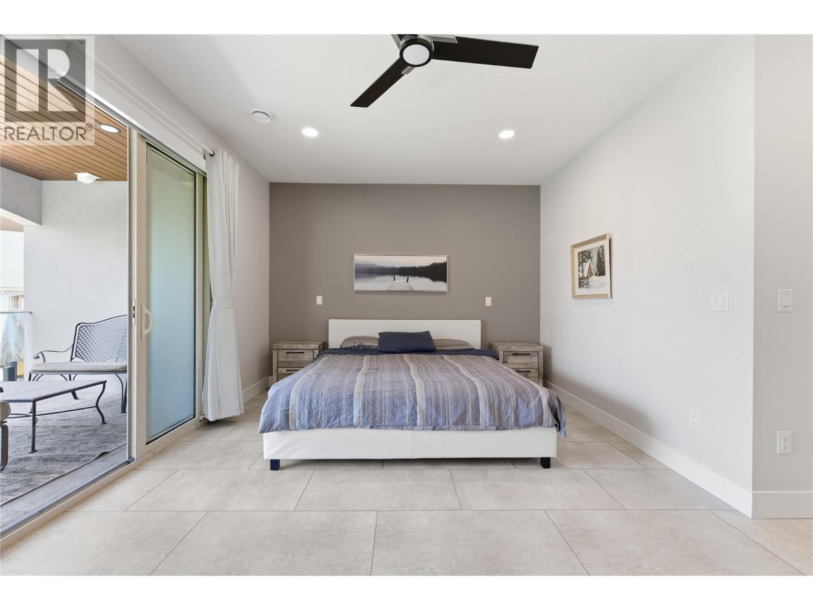 #8 7373 BROOKS LANE - 37