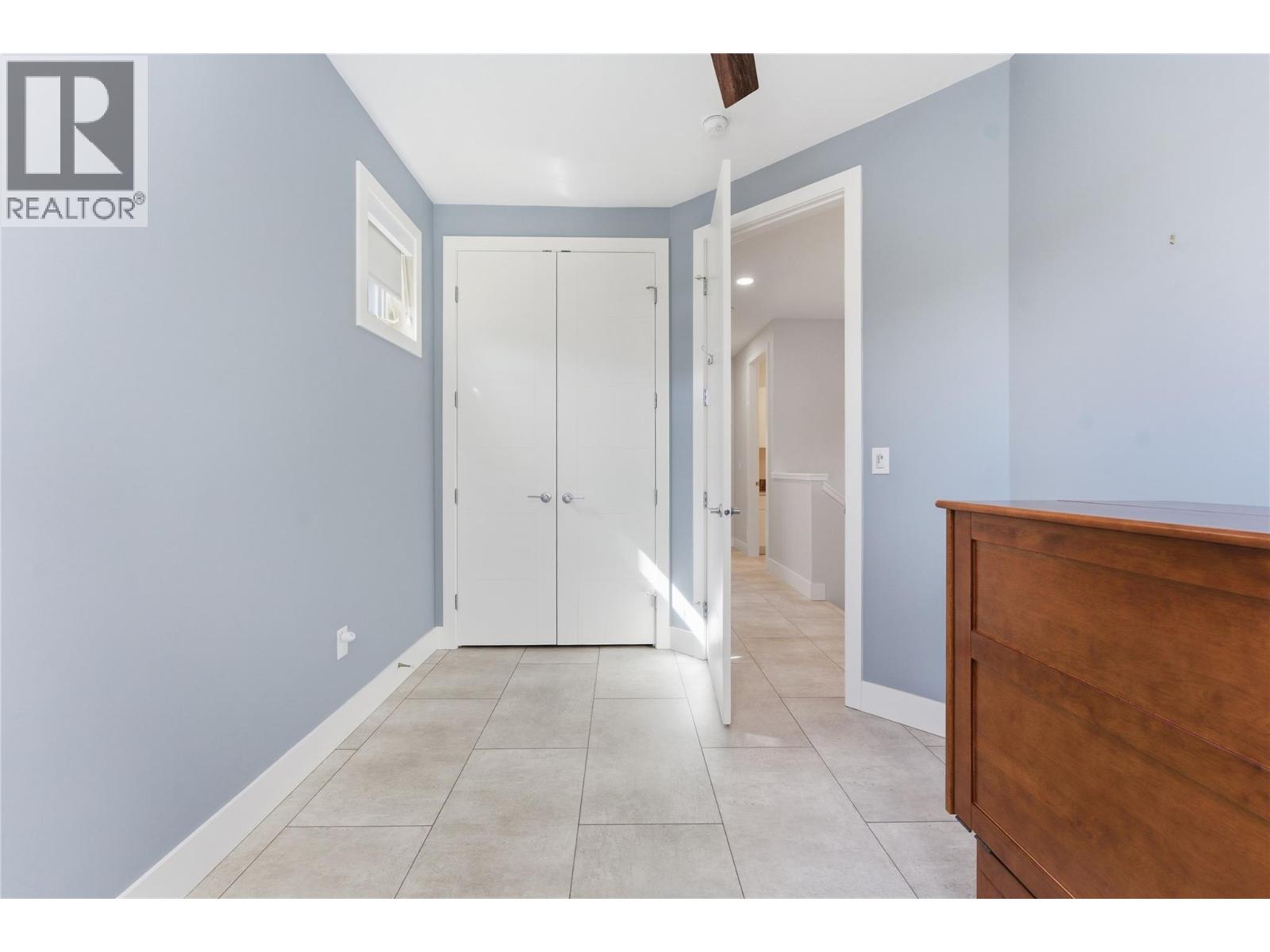 #8 7373 BROOKS LANE - 29