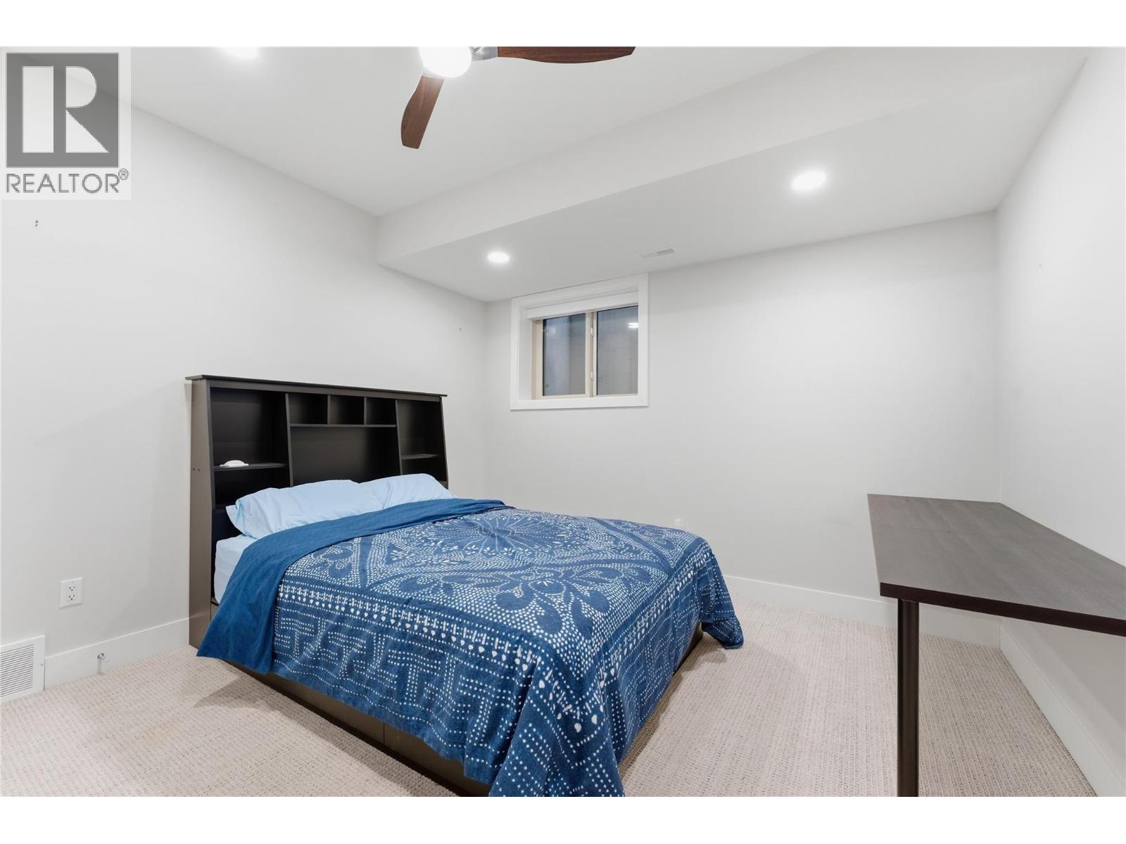 #8 7373 BROOKS LANE - 46