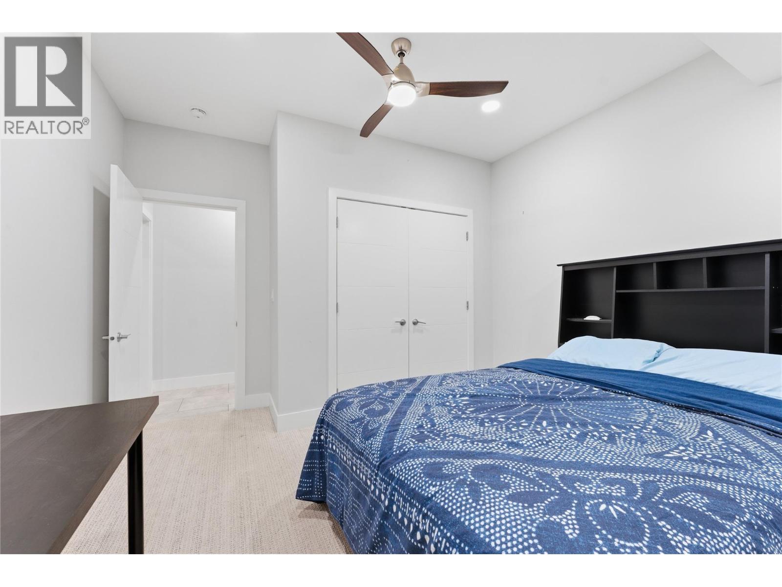 #8 7373 BROOKS LANE - 47