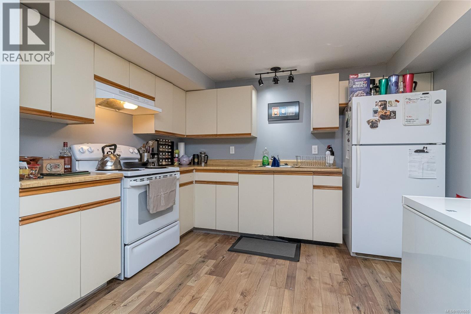 2920 Shakespeare St - 34