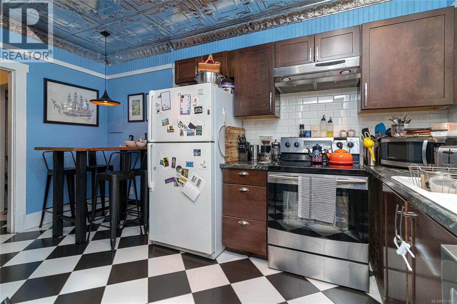 2920 Shakespeare St - 24