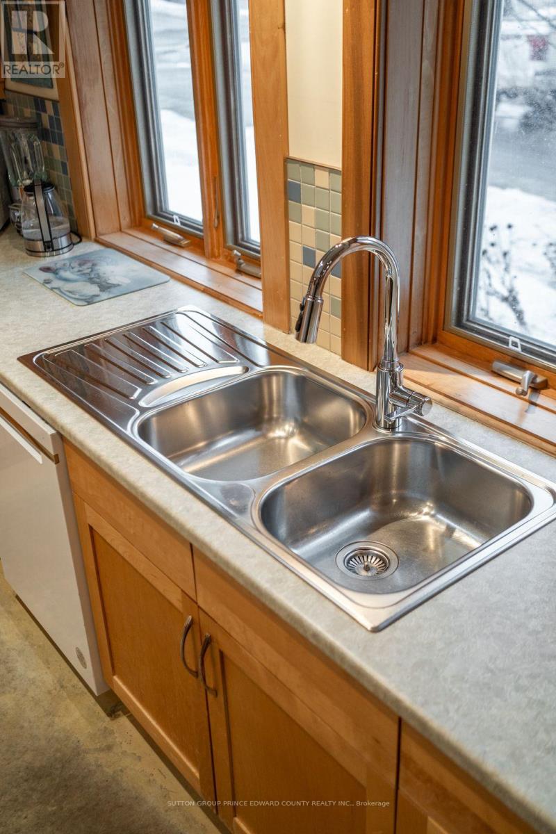 Double sinks plus drying rack