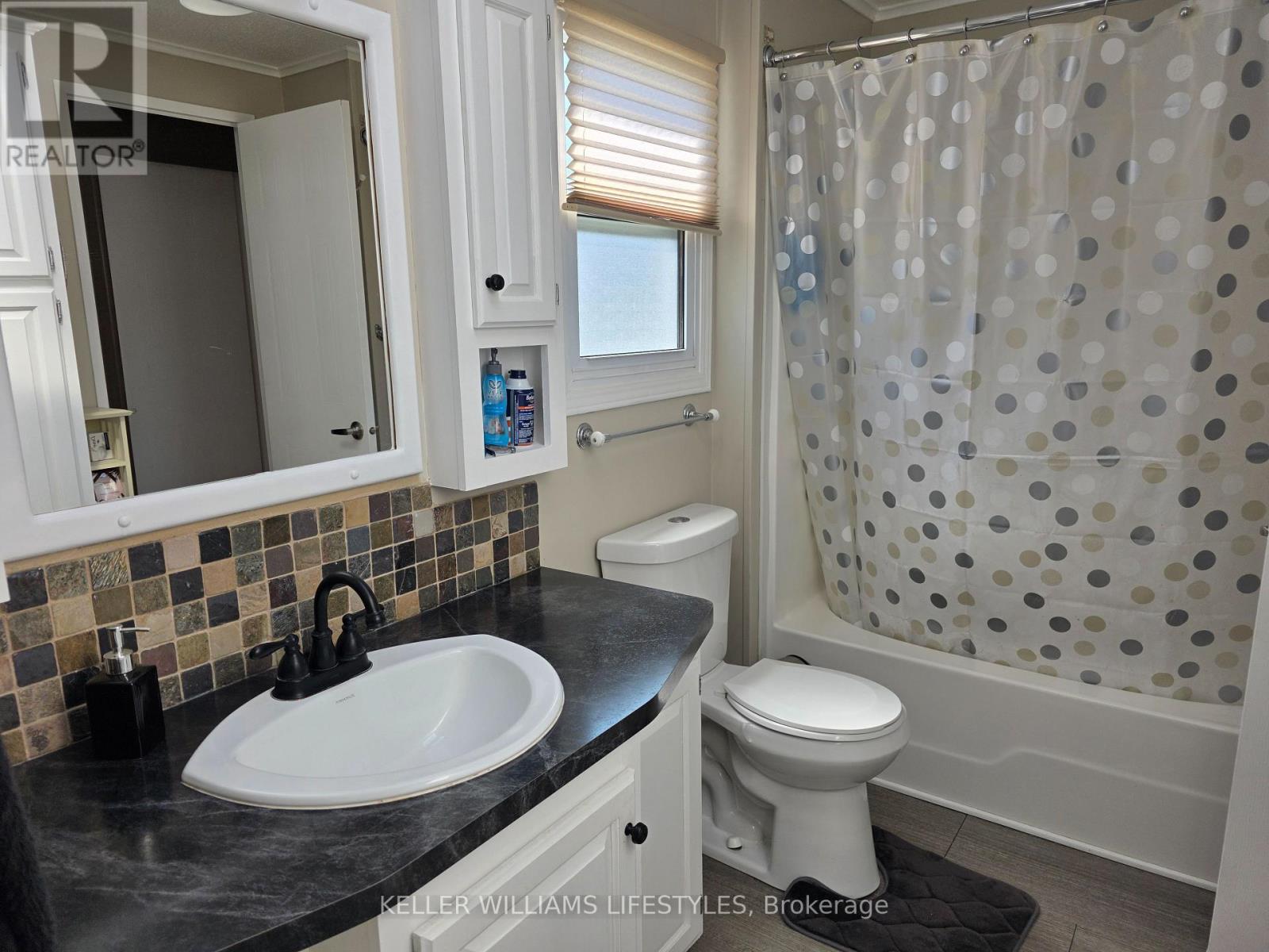 142 SANDBAGGER CRESCENT Property Photo