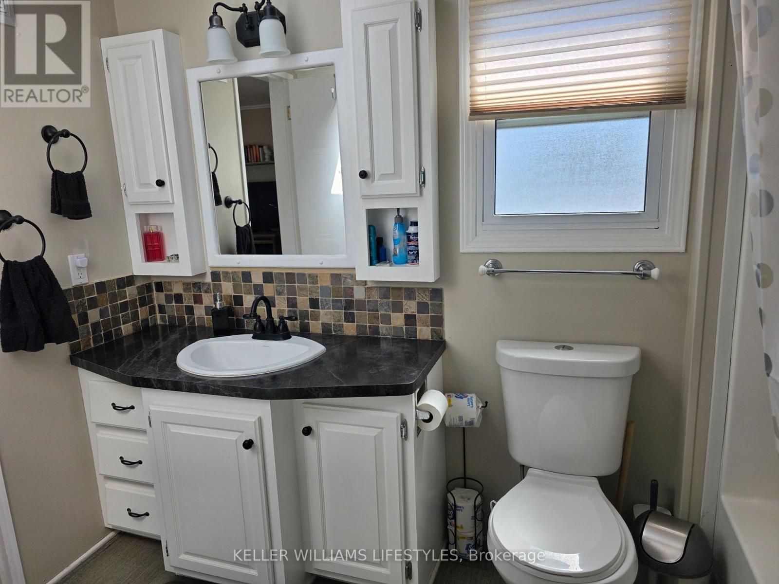 142 SANDBAGGER CRESCENT Property Photo