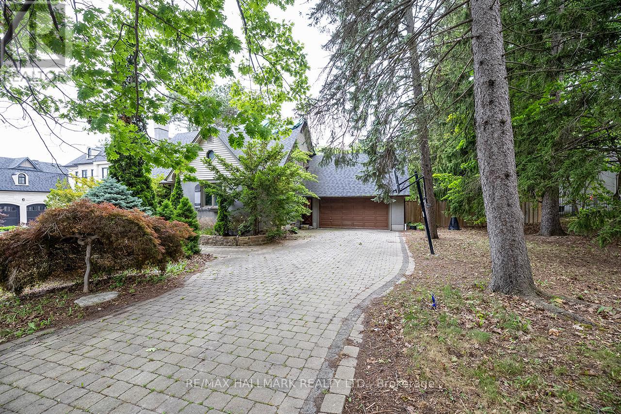 1382 ROUGEMOUNT DRIVE - 4