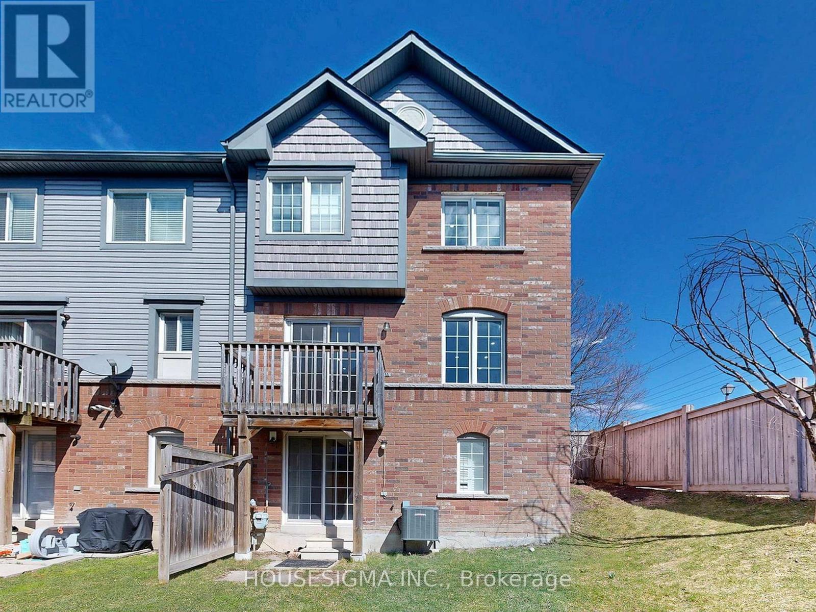 44 VENTURA LANE - 43