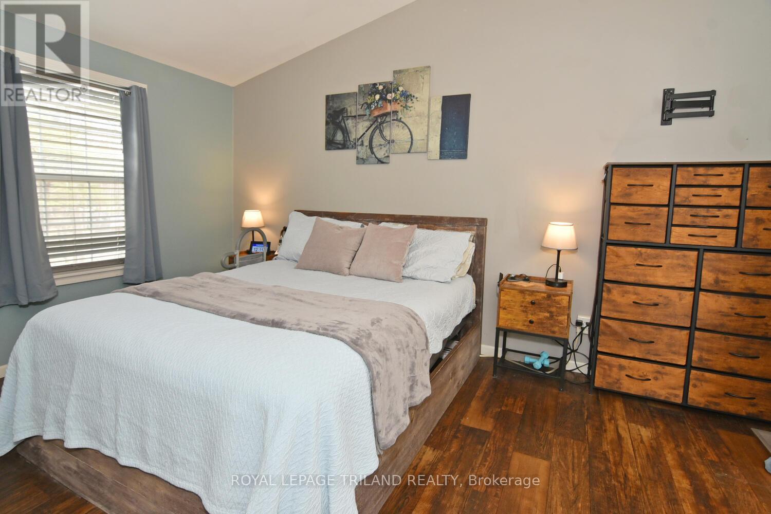 #18 9826 NORTHVILLE CRESCENT - 17