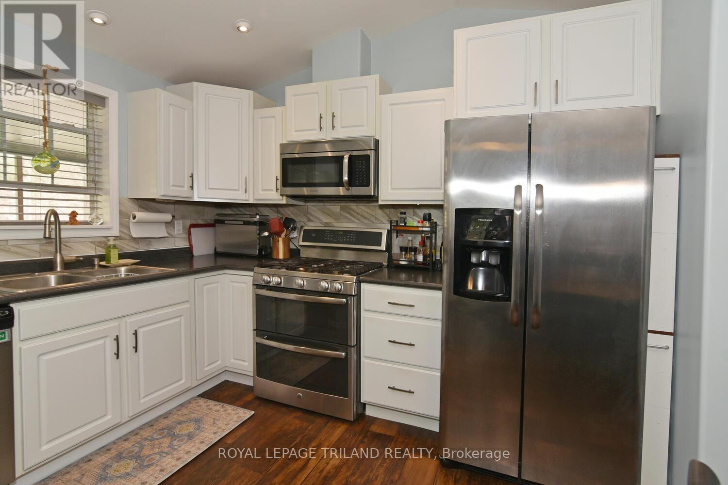 #18 9826 NORTHVILLE CRESCENT - 14