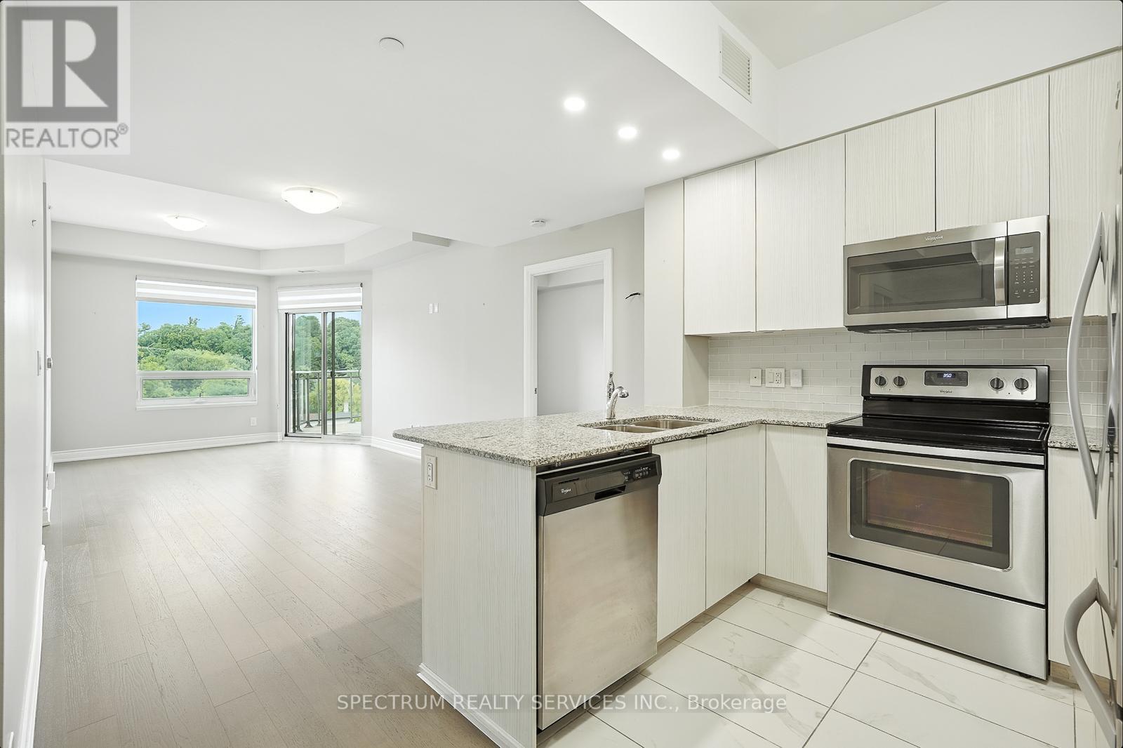 #411 86 WOODBRIDGE AVENUE - 18