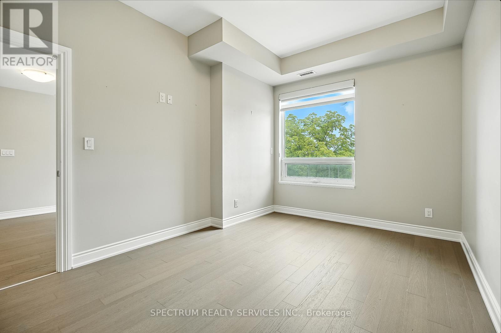 #411 86 WOODBRIDGE AVENUE - 22