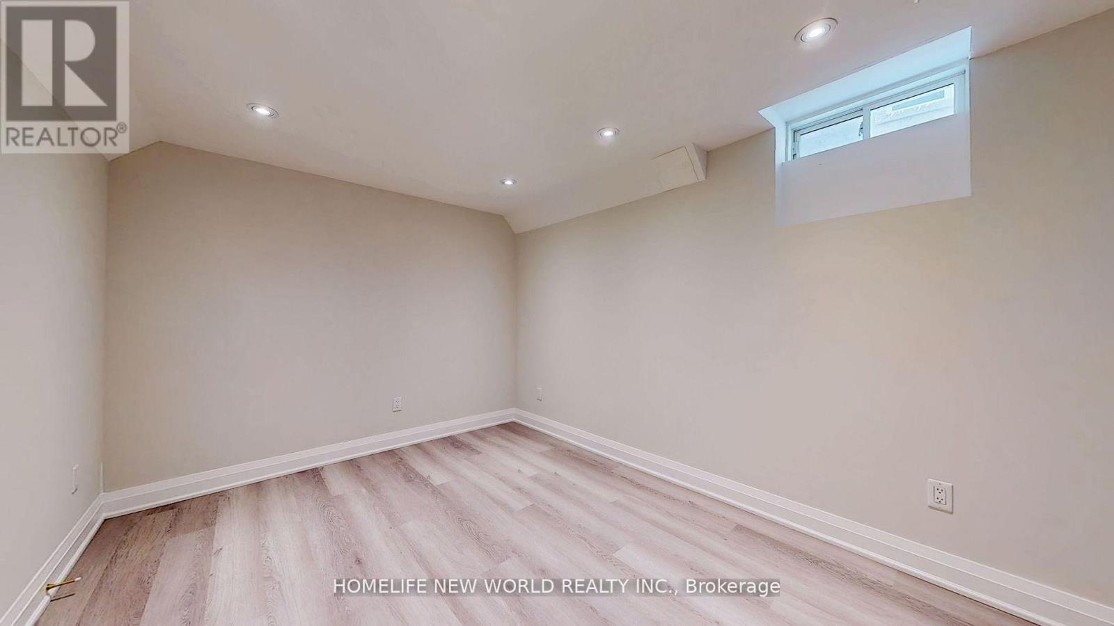 673 CORNELL ROUGE BOULEVARD - 36
