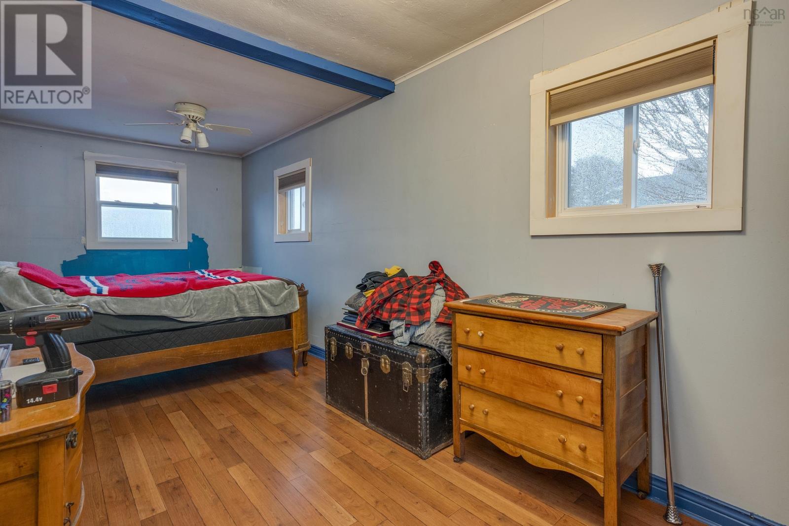 Property 22 of 41 of 10014 221 Highway