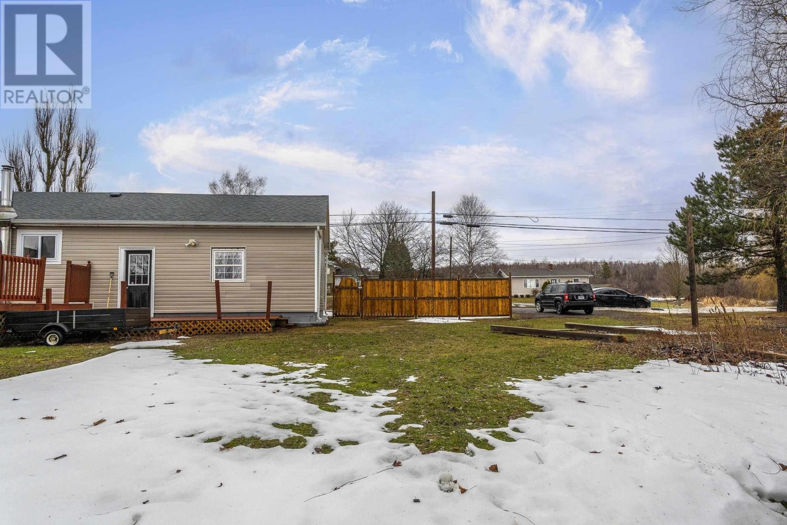 Property 25 of 41 of 10014 221 Highway