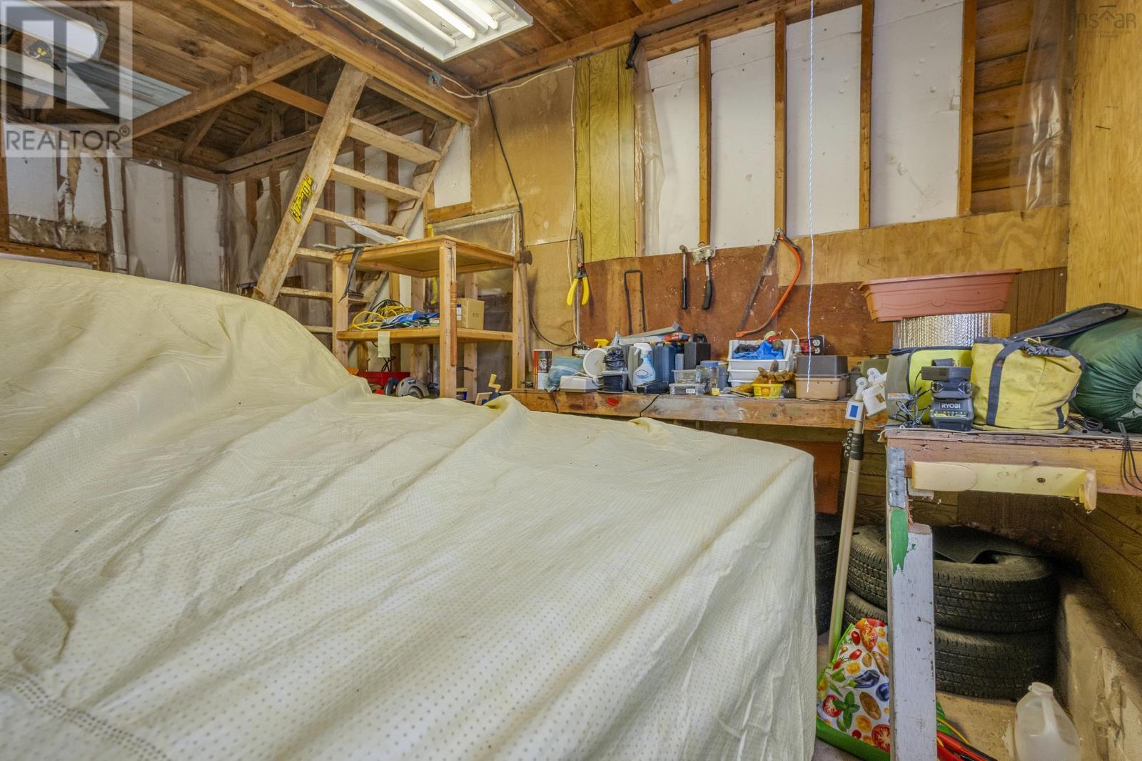 Property 8 of 41 of 10014 221 Highway