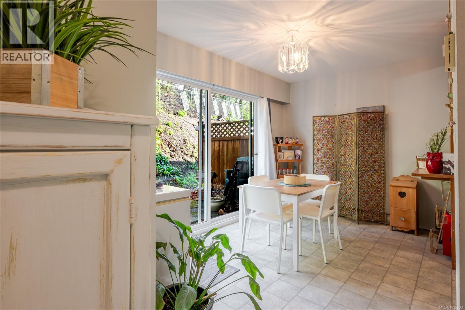 5237 GERTRUDE ST - 7