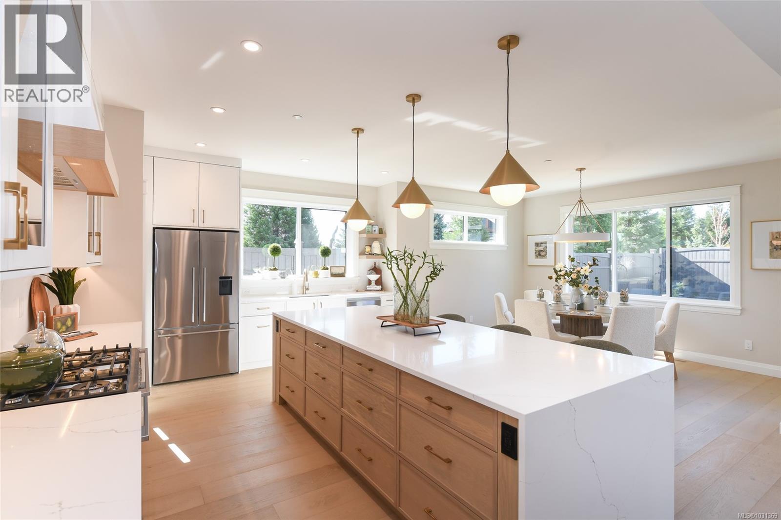 3222 WINCHESTER AVE - 19