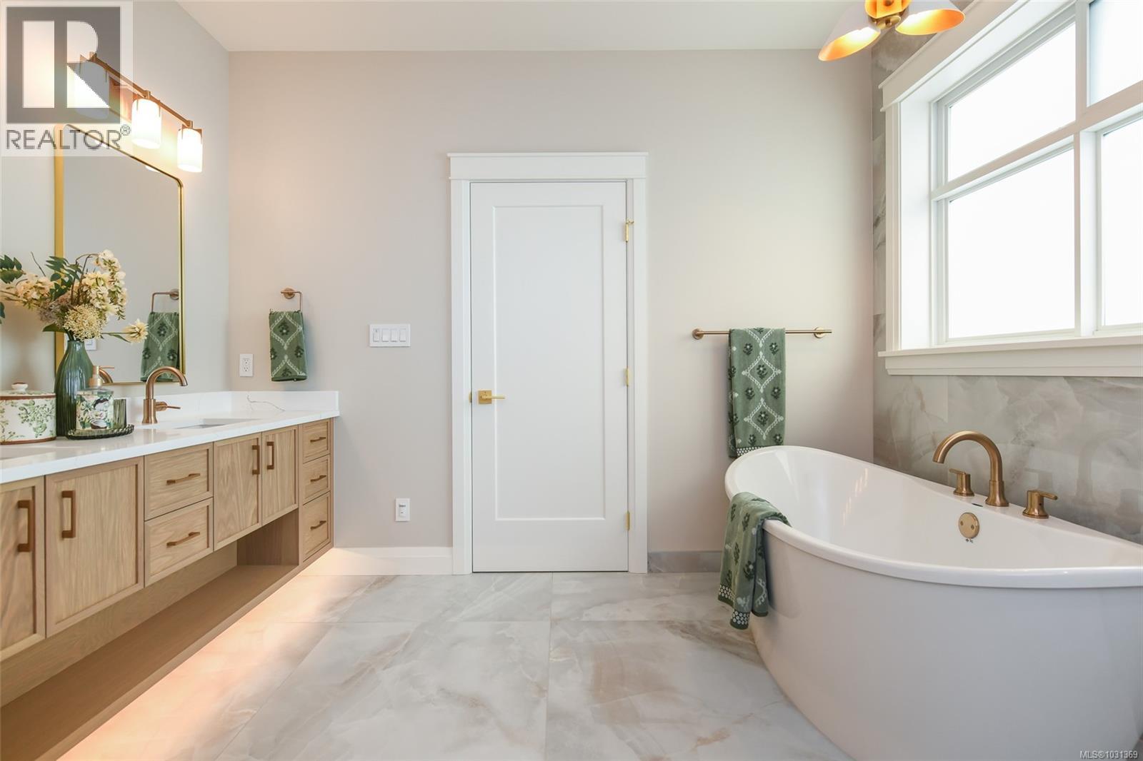 3222 WINCHESTER AVE - 35