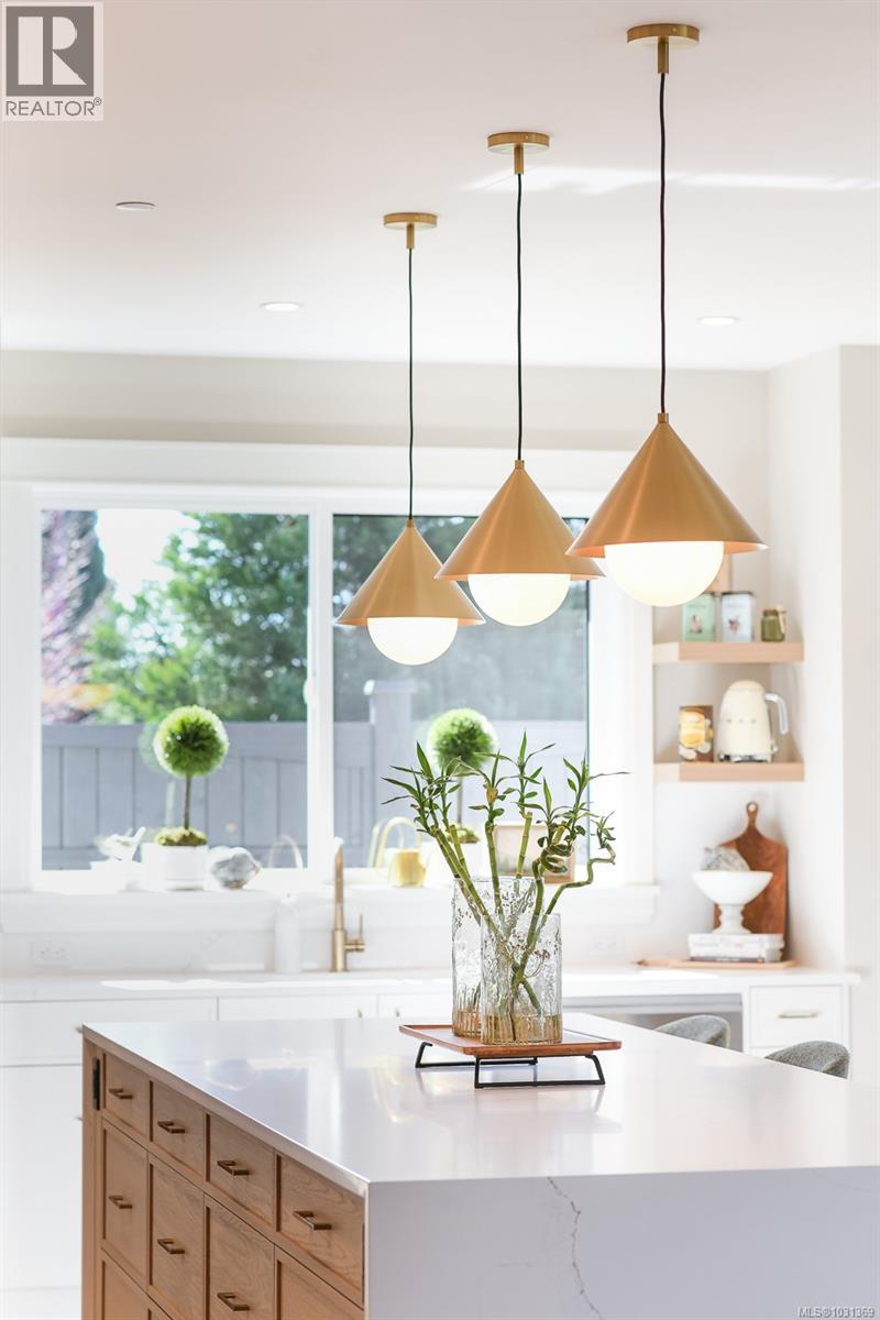 3222 WINCHESTER AVE - 54