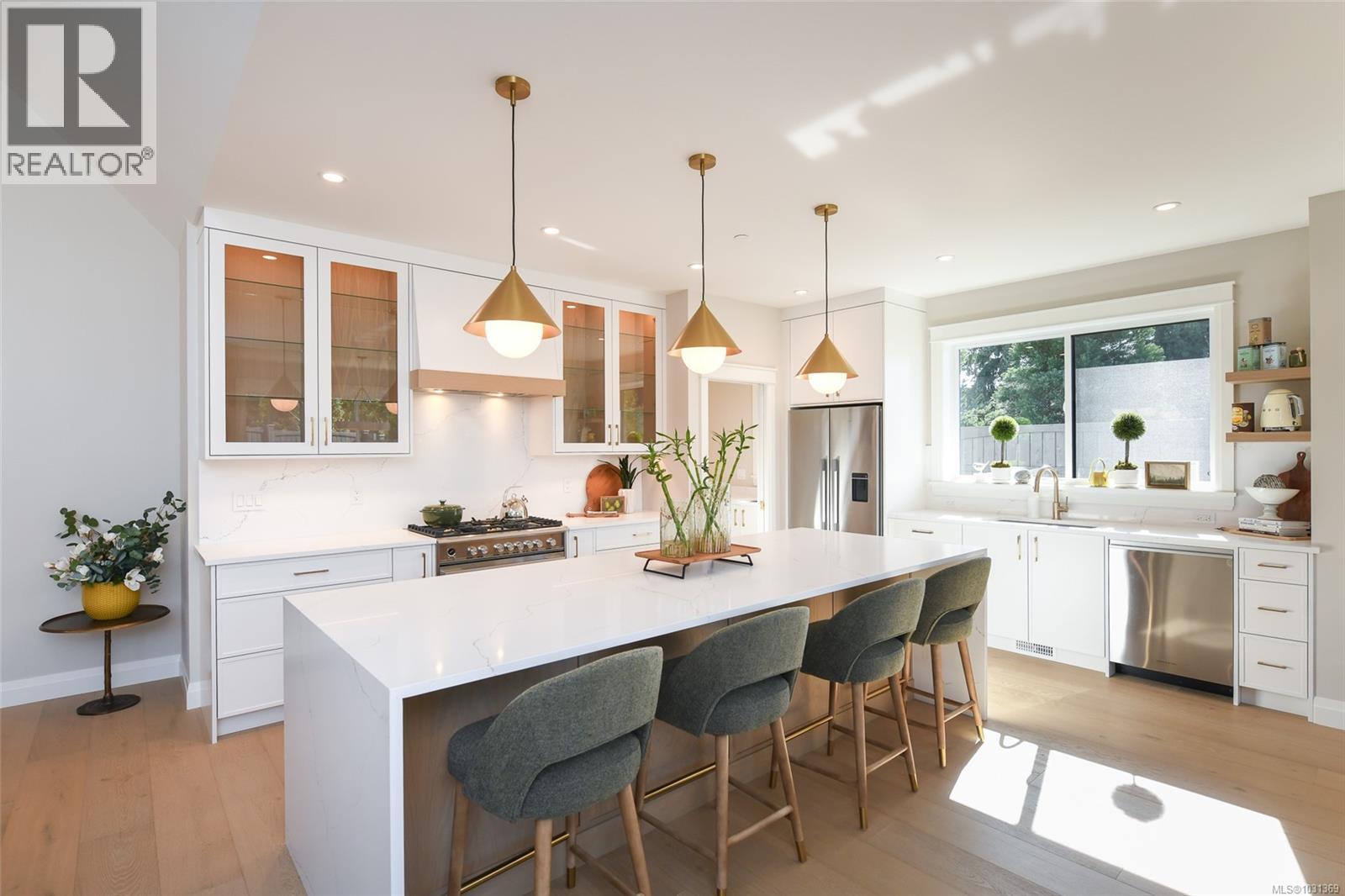 3222 WINCHESTER AVE - 9