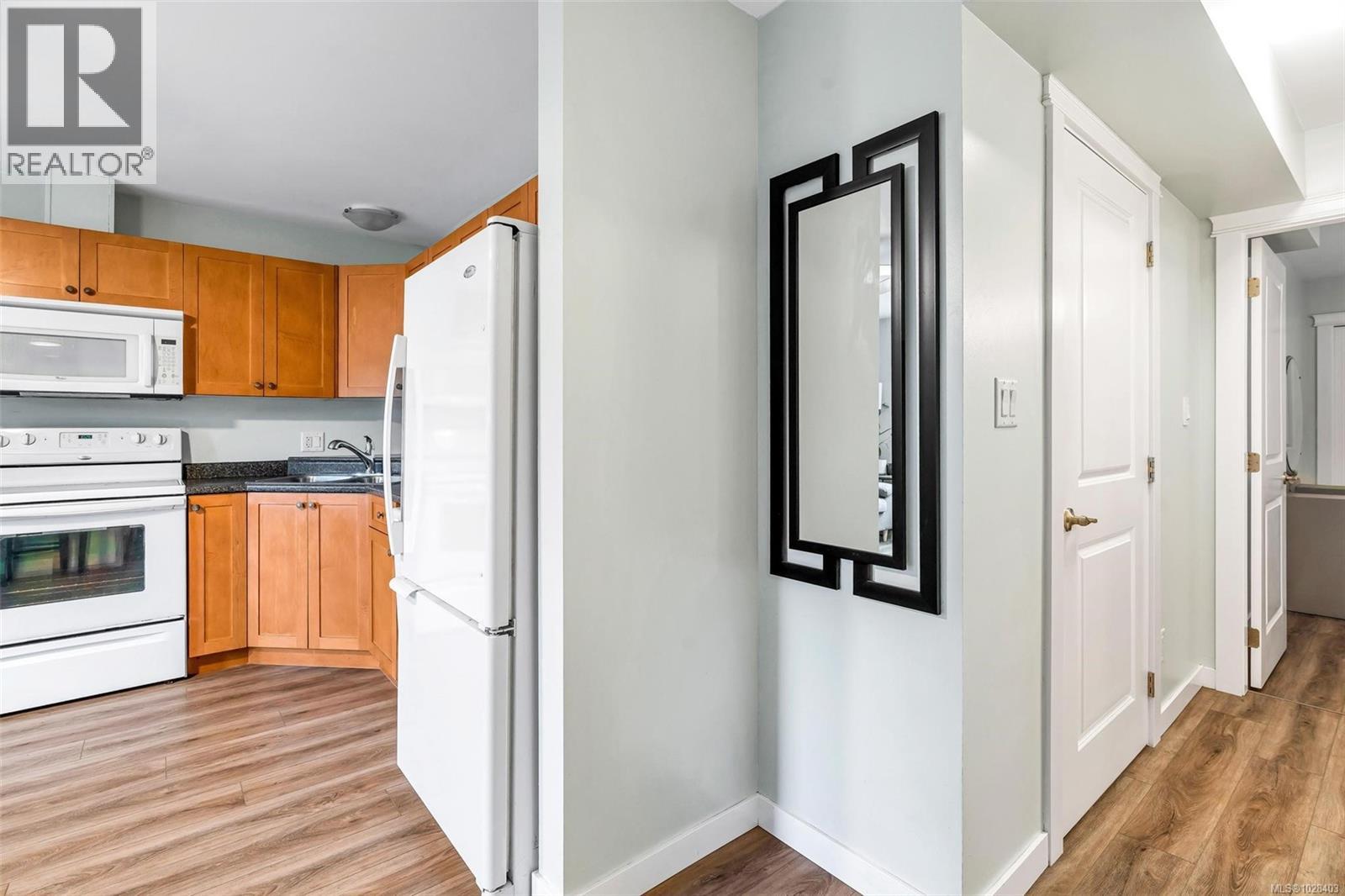 #109 954 WALFRED RD - 6