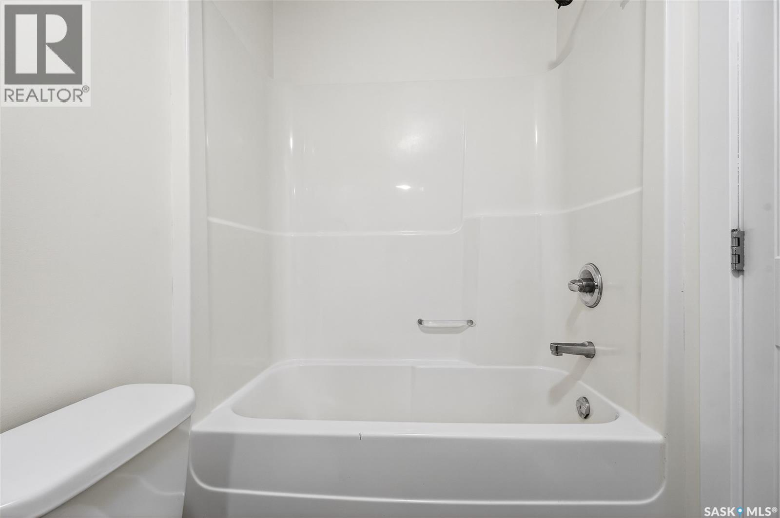 915 Athabasca STREET E - 20