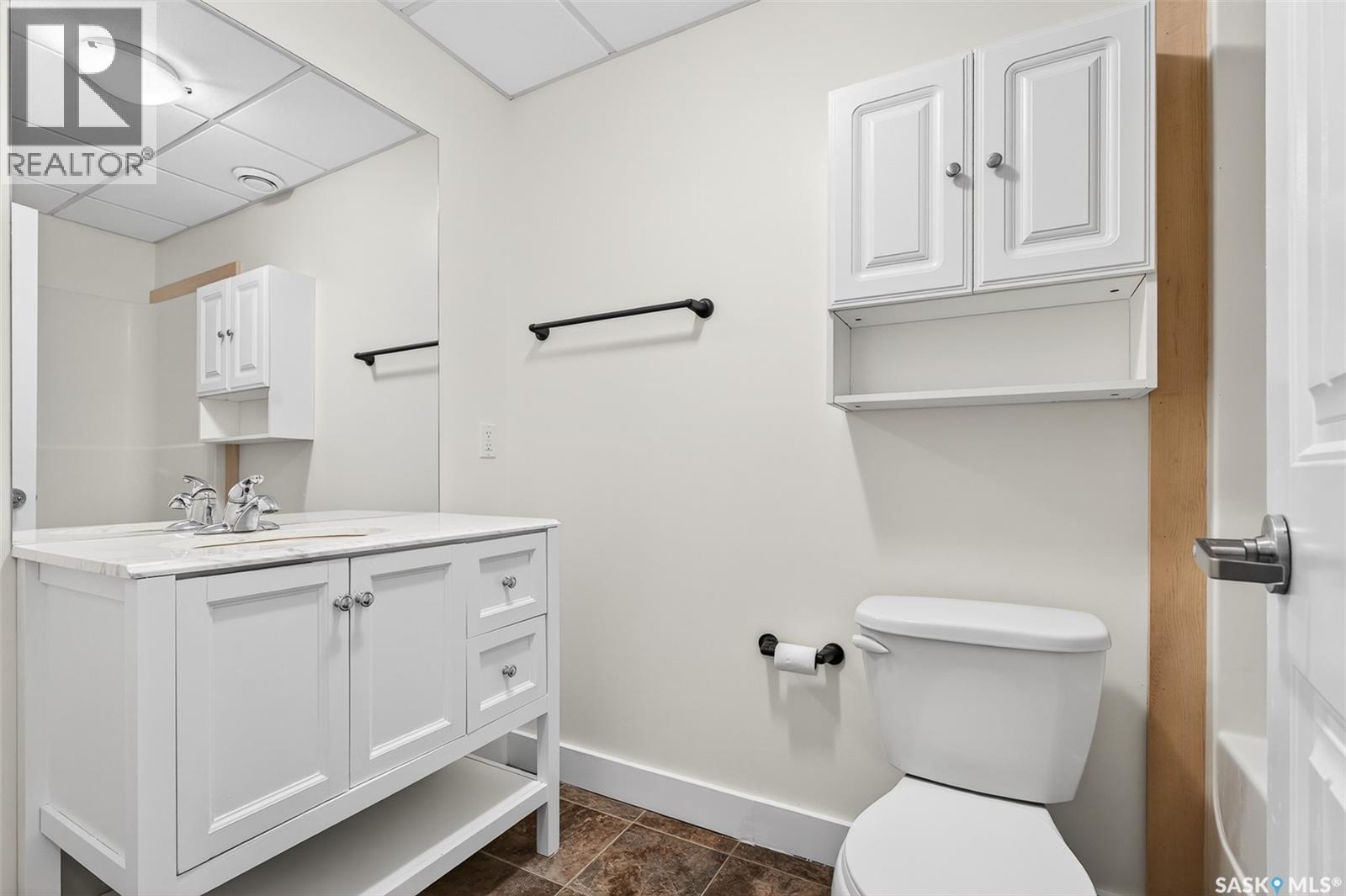915 Athabasca STREET E - 29