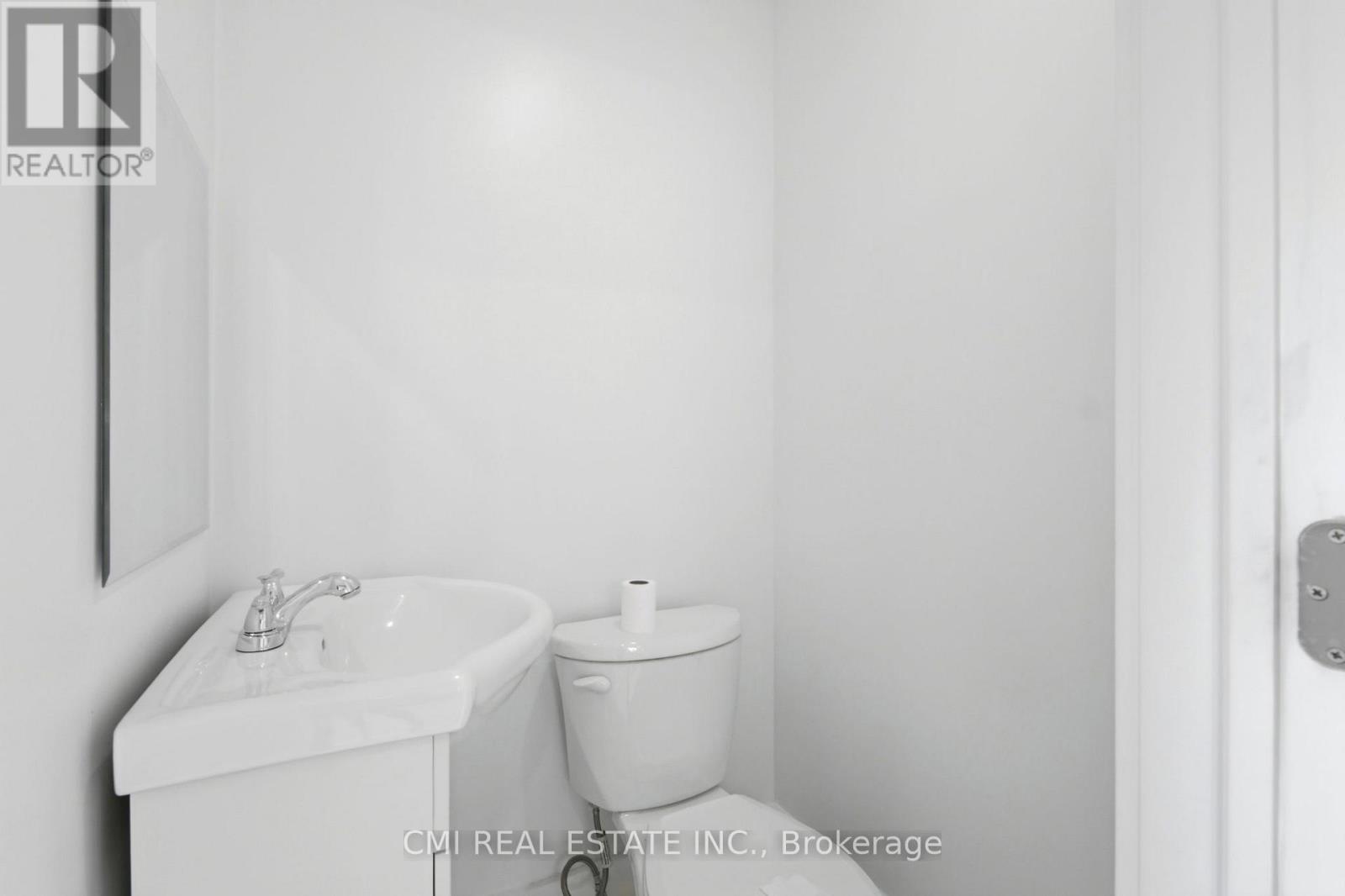 8 HURONIA COURT - 22