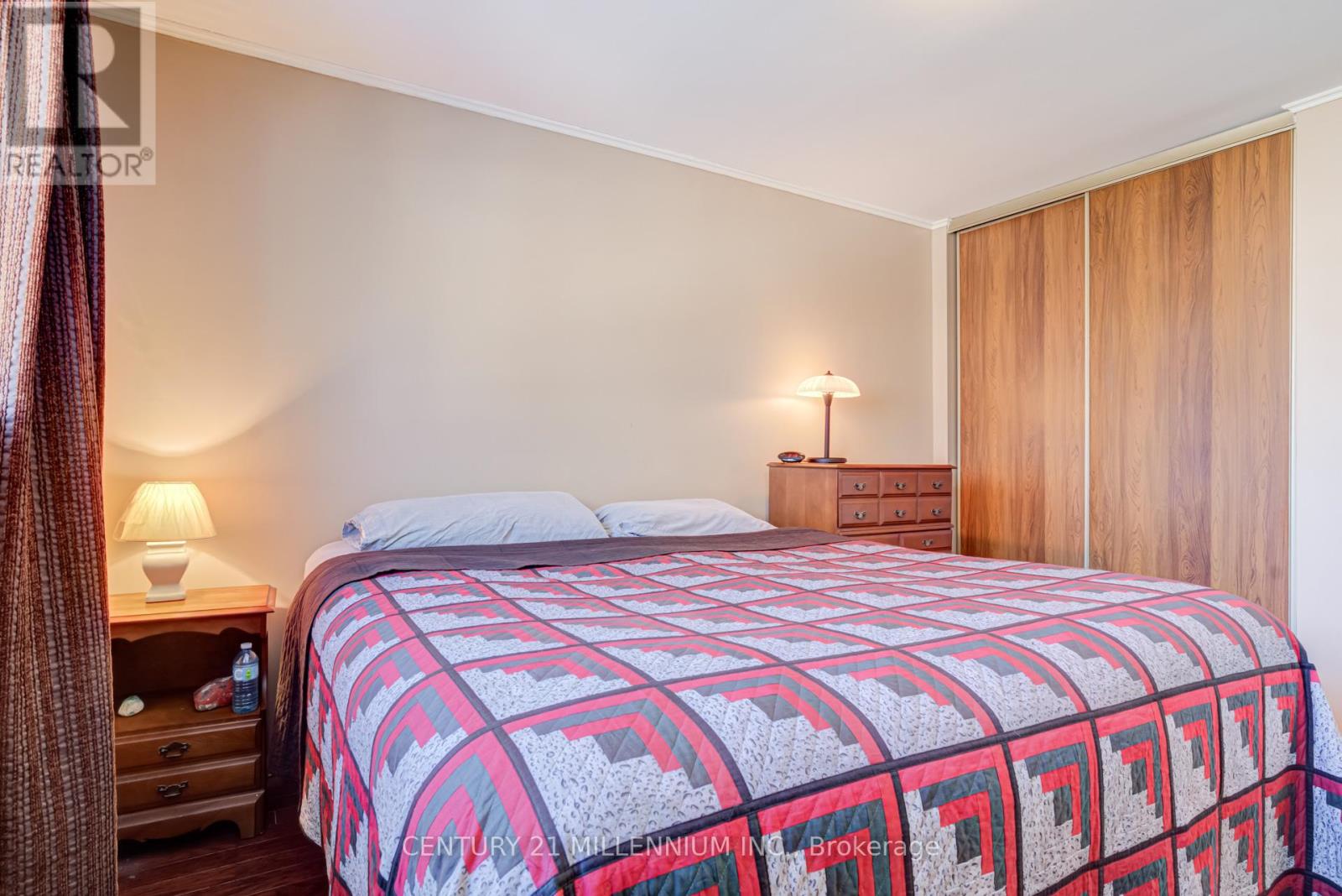 18 MORGANDALE CRESCENT E - 11