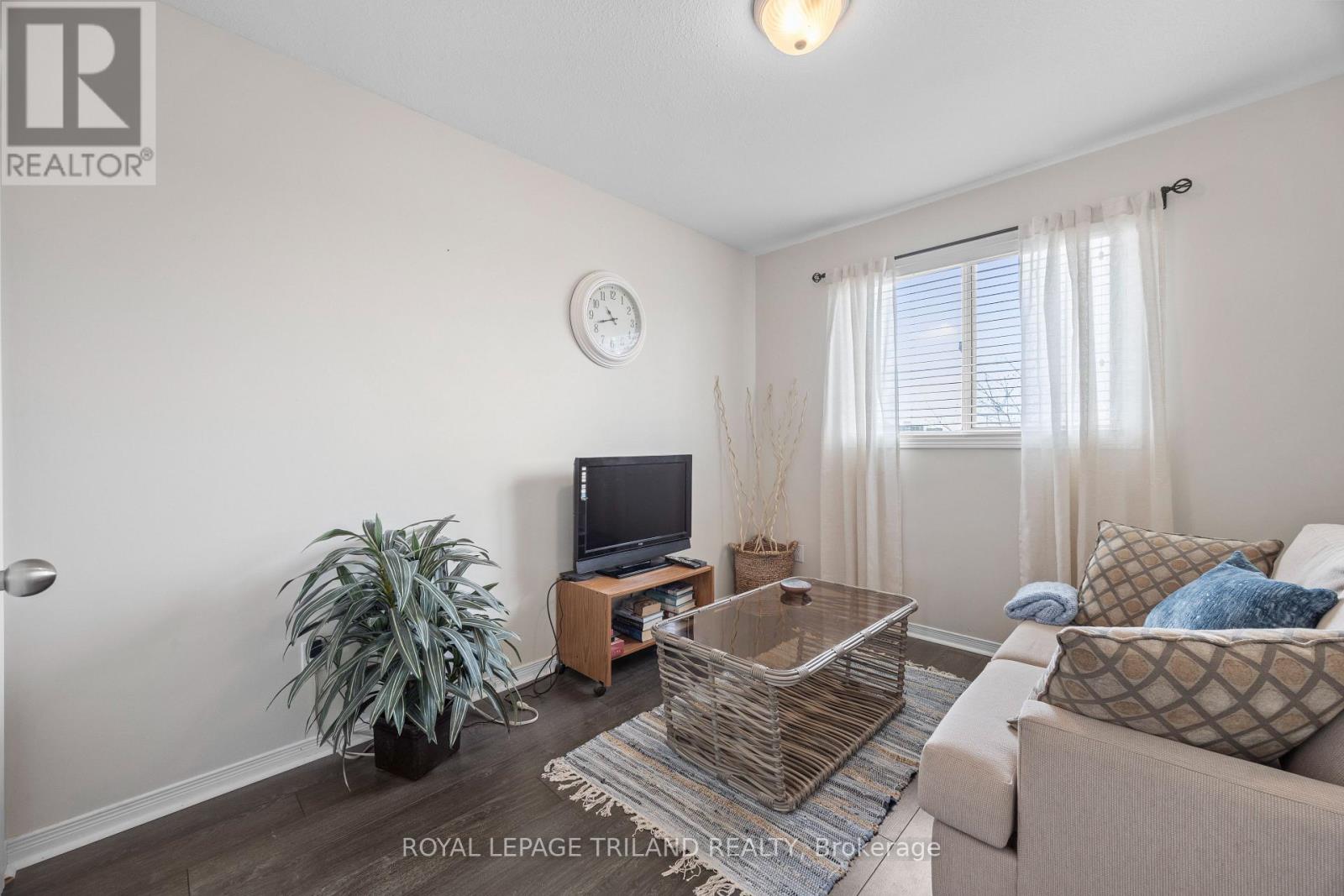 943 THISTLEDOWN WAY Property Photo