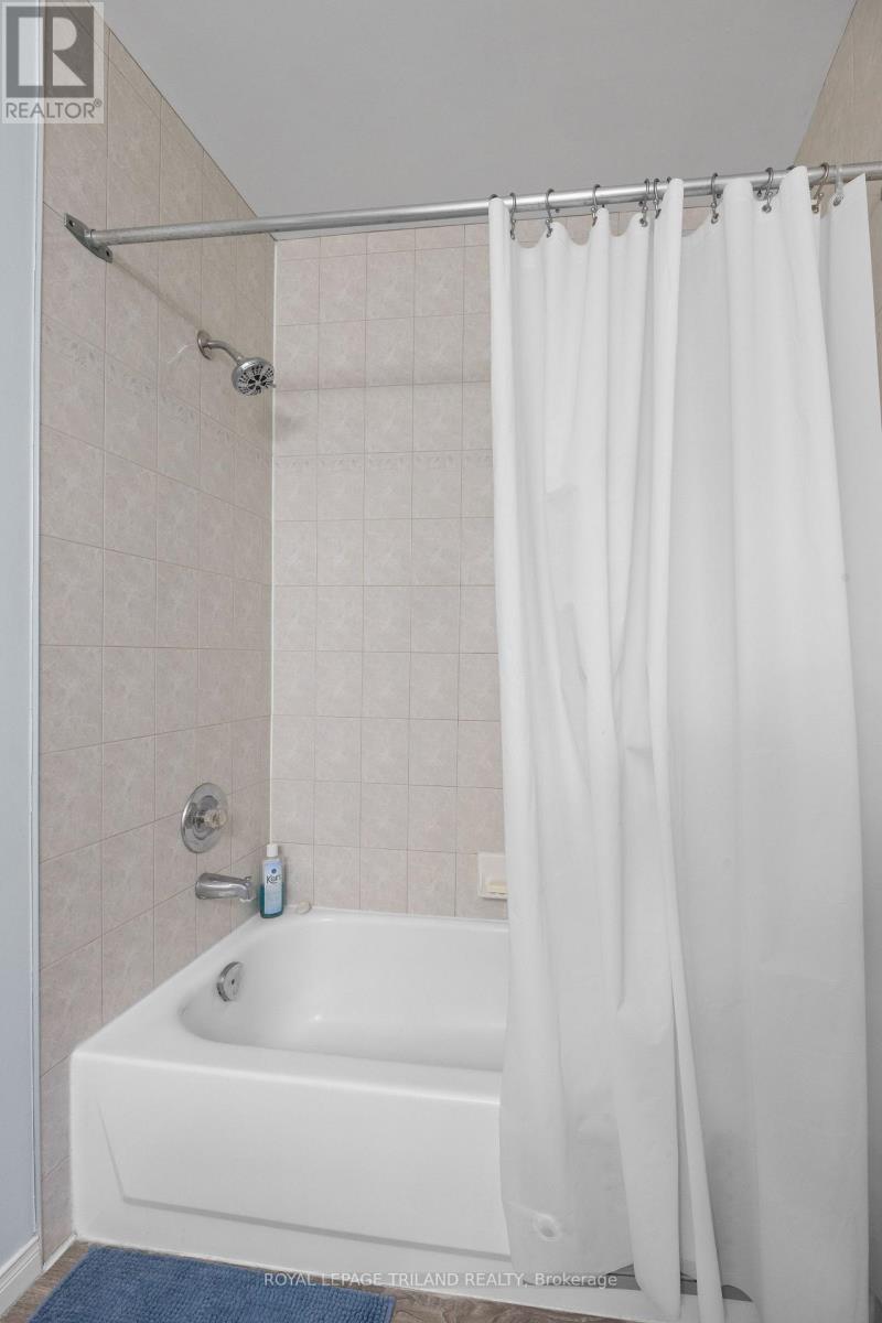 943 THISTLEDOWN WAY Property Photo