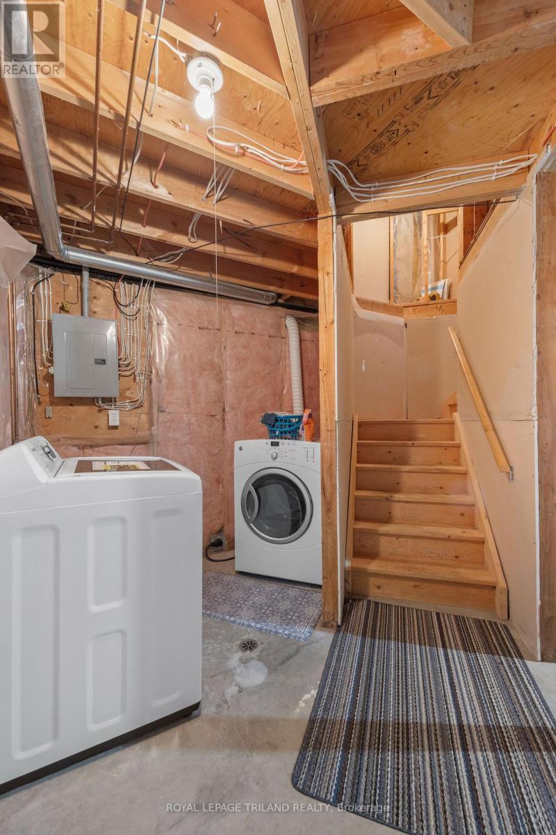 943 THISTLEDOWN WAY Property Photo