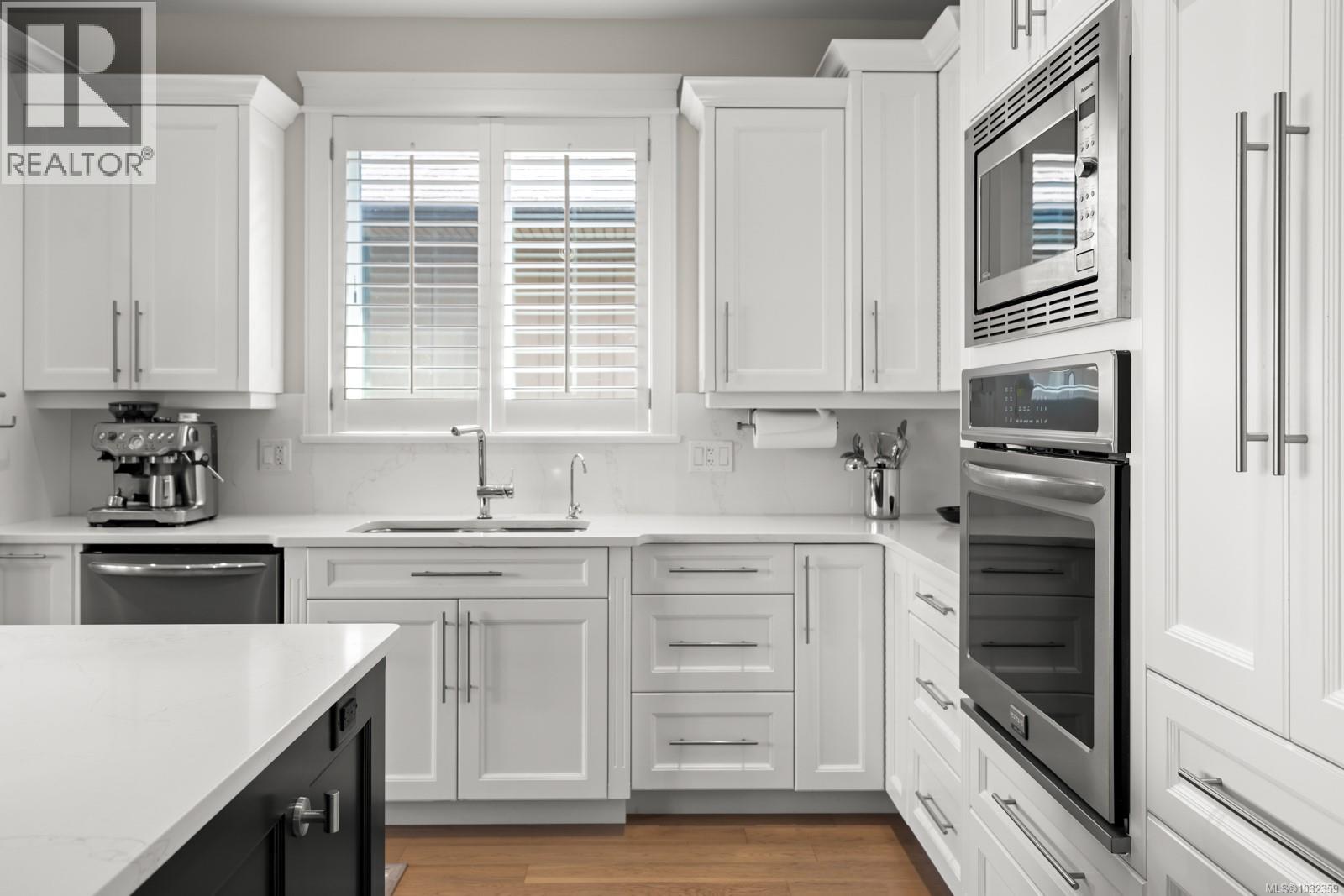 2027 HEDGESTONE LANE - 24